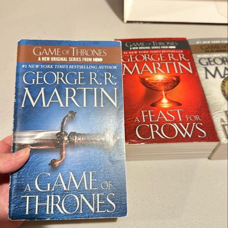 George R. R. Martin's a Game of Thrones 5-Book Boxed Set (Song of Ice and Fire Series)