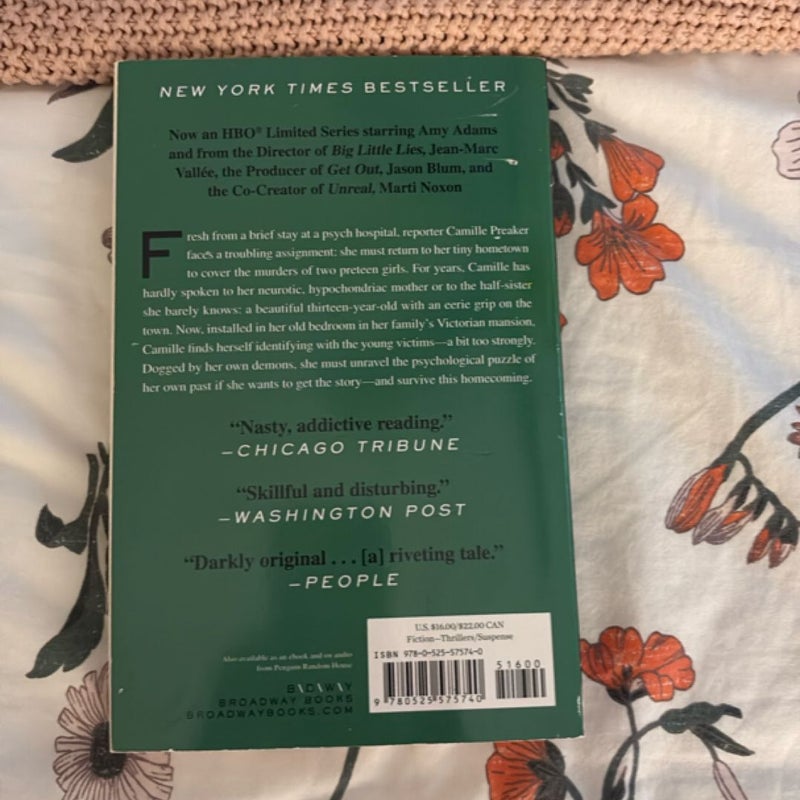 Sharp Objects (Movie Tie-In)