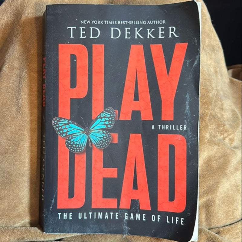 Play Dead (Paperback)