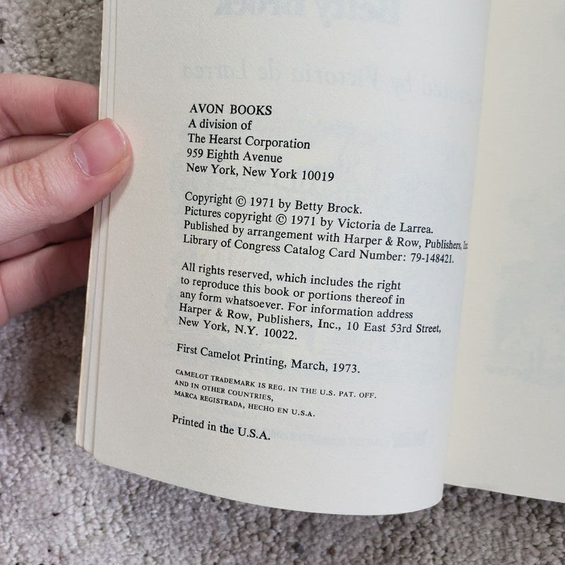 The Shades (1st Camelot Printing, 1973)