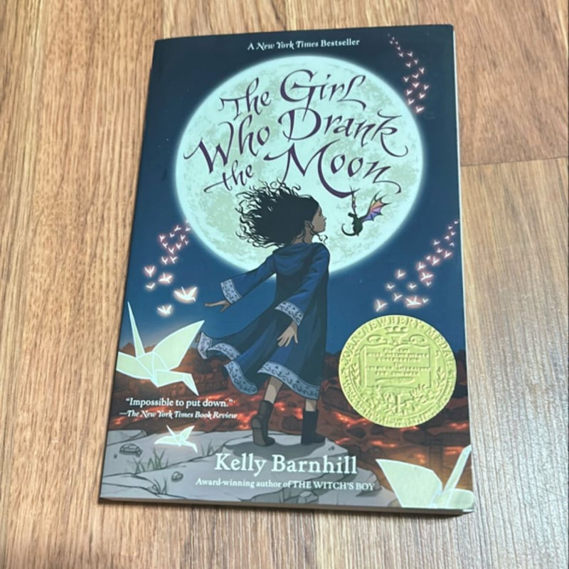 The Girl Who Drank the Moon (Winner of the 2017 Newbery Medal)