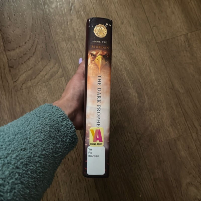 Trials of Apollo, the Book Two the Dark Prophecy (Trials of Apollo, the Book Two)