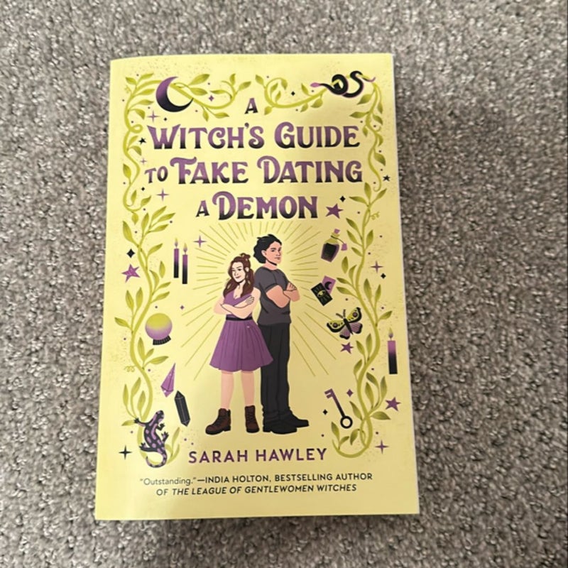 A Witch's Guide to Fake Dating a Demon