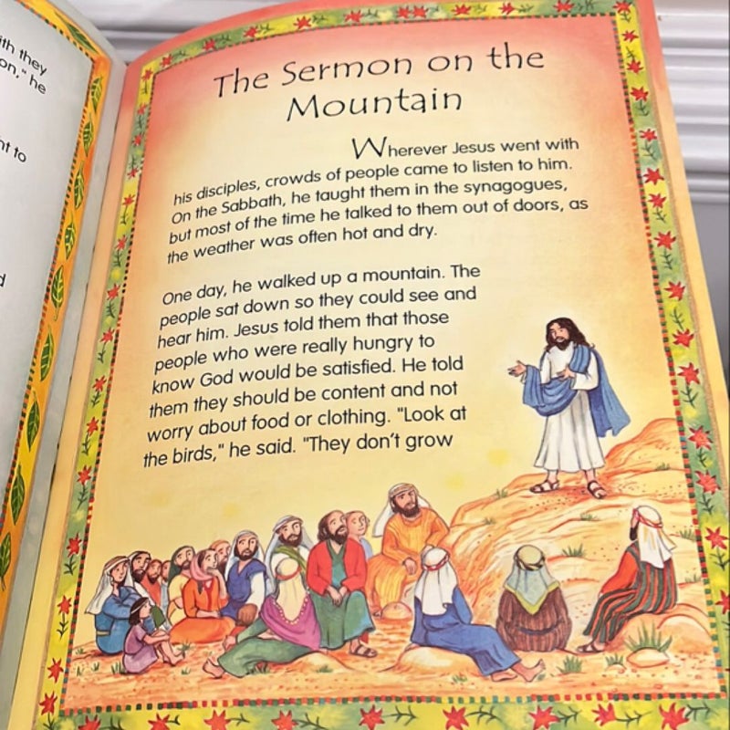 The Usborne Children’s Bible Large Hardcover 