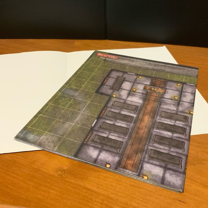 Pathfinder Flip-Mat Classics Lot: City Streets, Village Square, Prison, Open VG