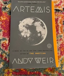 Artemis: A Novel  Weir, Andy  Very Good Trade PB