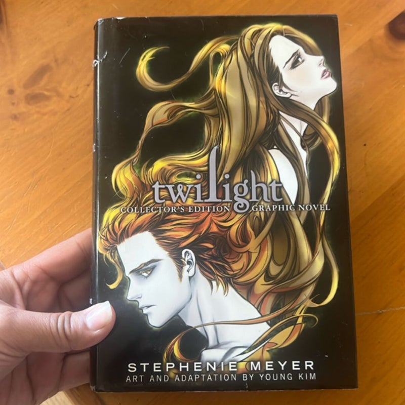 Twilight: the Graphic Novel Collector's Edition