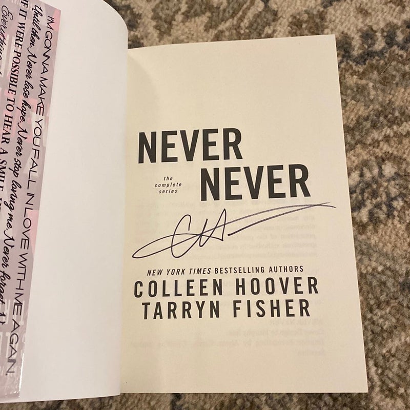 Never Never: The Complete Series Large Print: Hoover, Colleen, Fisher,  Tarryn: 9798682800247: : Books