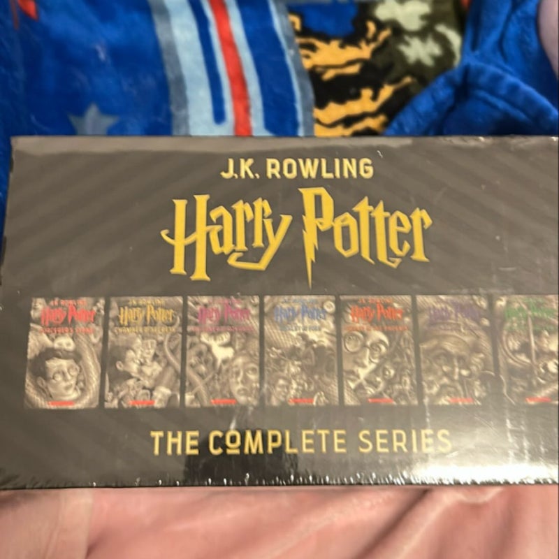 Harry Potter Books 1-7 Special Edition Boxed Set