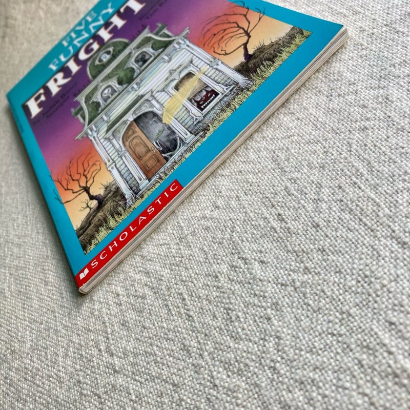 Five Funny Frights Hello Reader Level 4 Grades 2 & 3 by Judith Bauer ...