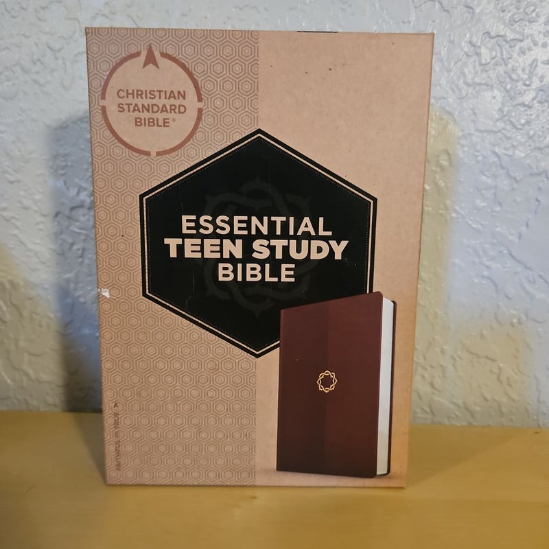 CSB Essential Teen Study Bible, Walnut LeatherTouch