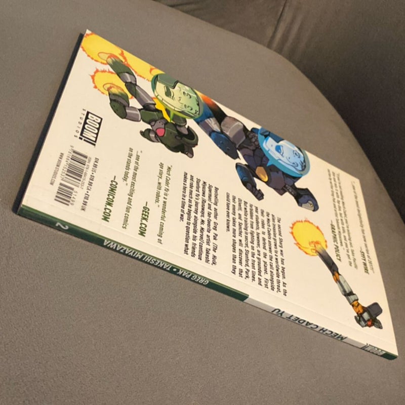 Mech Cadet Yu Vol. 2