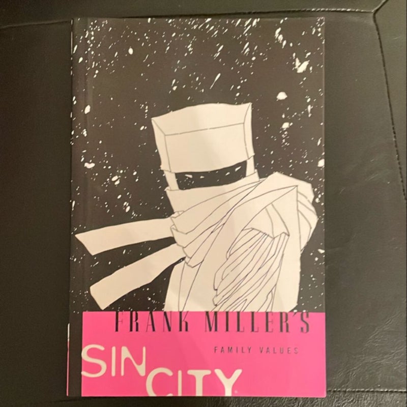 Frank Miller's Sin City Volume 5: Family Values 3rd Edition