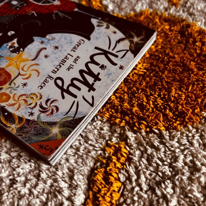 Kitty and the Great Lantern Race