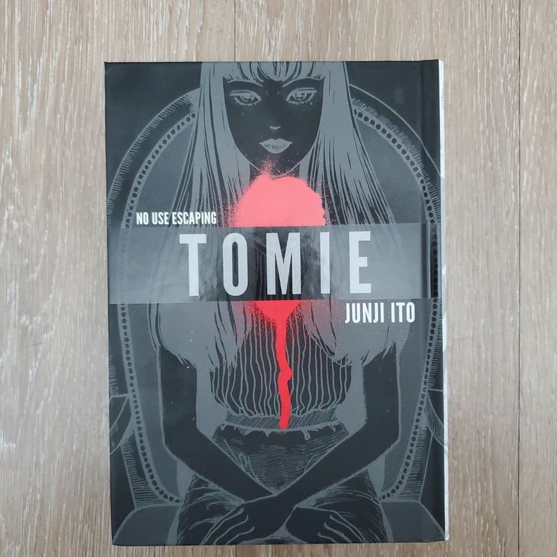 Tomie: Complete Deluxe Edition