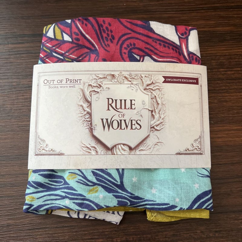 Owlcrate Rule of Wolves Scarf