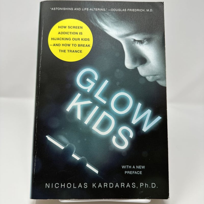 Glow Kids