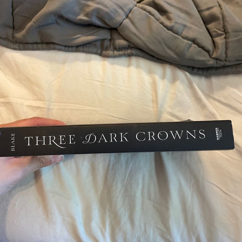 Three Dark Crowns