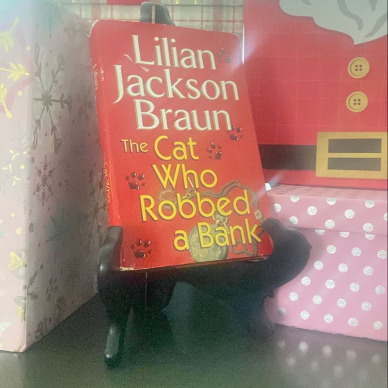 The Cat Who Robbed a Bank