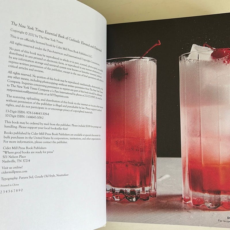 New York Times Essential Book of Cocktails (Second Edition)