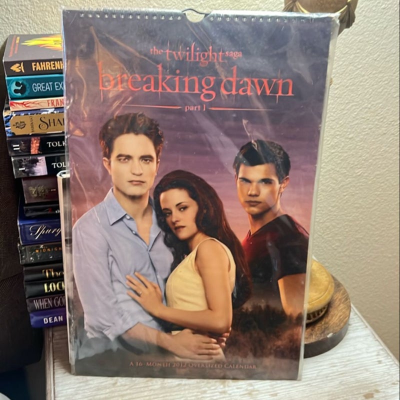 The Twilight Saga Breaking Dawn 2012 16 month calendar (sealed)