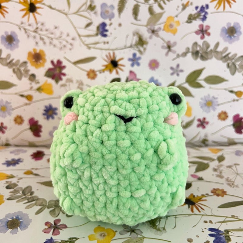 Crochet Cheeky Frogs