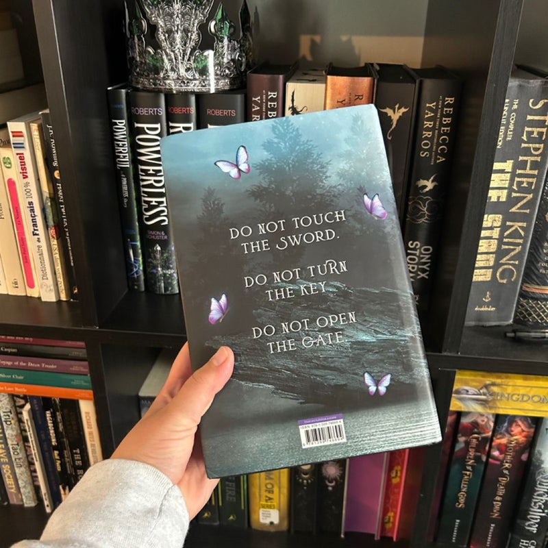 Quicksilver Waterstone’s Exclusive; Purple Edges *UNSIGNED*