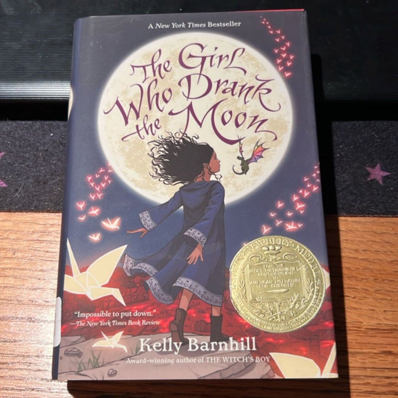 The Girl Who Drank the Moon (Winner of the 2017 Newbery Medal)