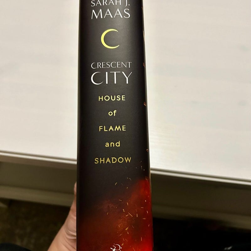 House of Flame and Shadow Crescent City 3 Sarah J. Maas Digitally Signed BAM