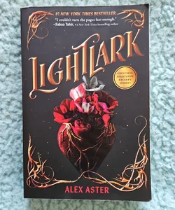 Lightlark (the Lightlark Saga Book 1)