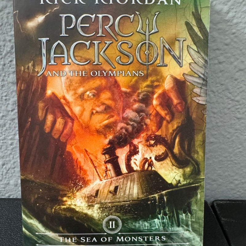 Percy Jackson and the Olympians, Book Two the Sea of Monsters (Percy Jackson and the Olympians, Book Two)