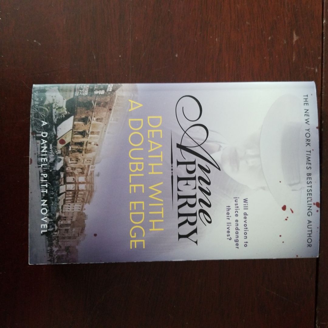 Death with a Double Edge (Daniel Pitt Mystery 4)