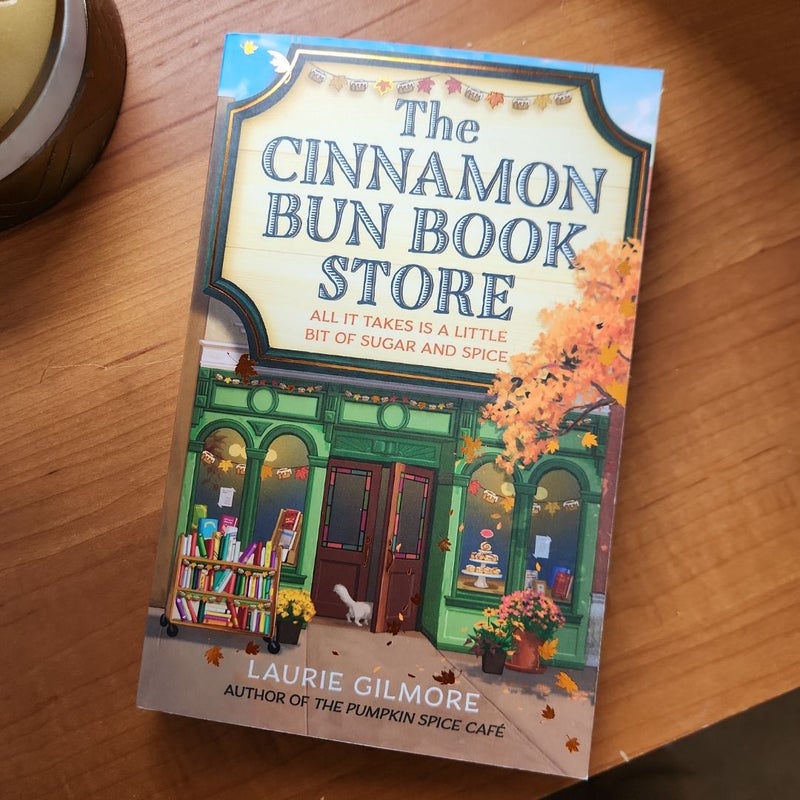 The Cinnamon Bun Book Store (Dream Harbor, Book 2)