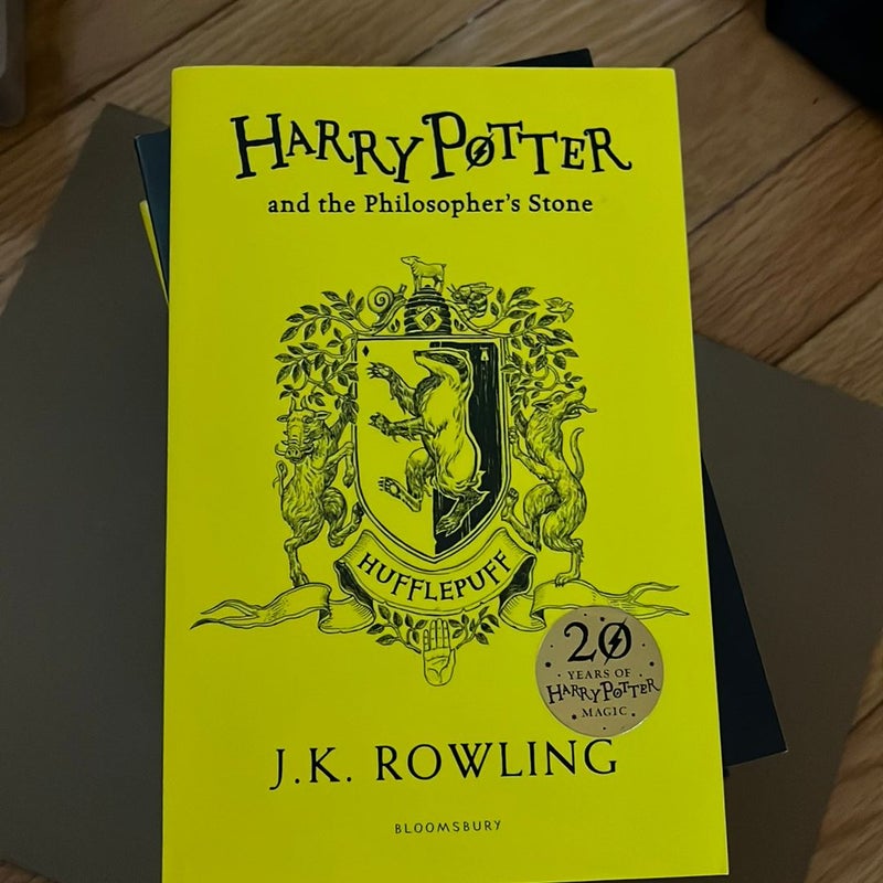 Harry Potter Books 1-4 - Hufflepuff Edition