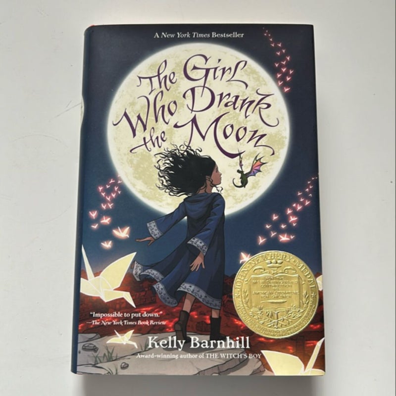 The Girl Who Drank the Moon (Winner of the 2017 Newbery Medal)