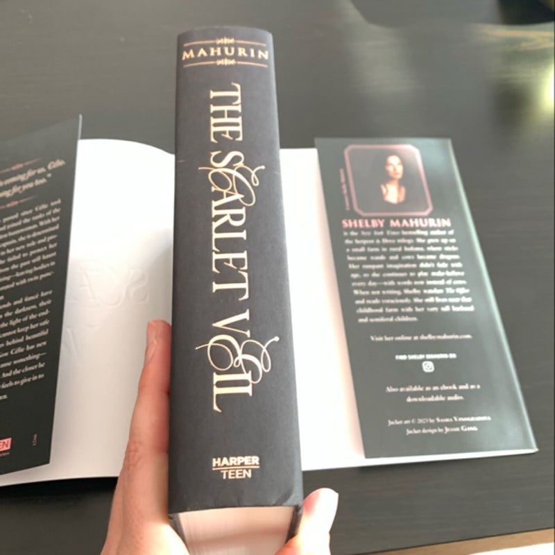 The Scarlet Veil - Barnes & Noble Exclusive edition