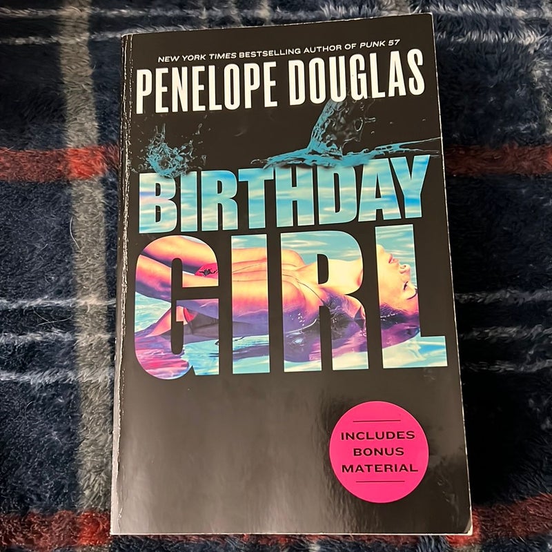 Birthday Girl: Douglas, Penelope: 9780593641965: : Books