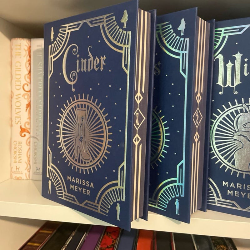 Fairyloot Lunar Chronicles Set