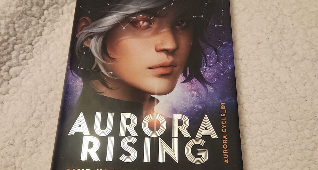  Aurora Rising (The Aurora Cycle): 9781524720964