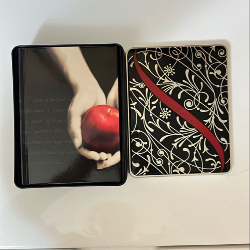 Twilight Saga Journals with Collectible Tin