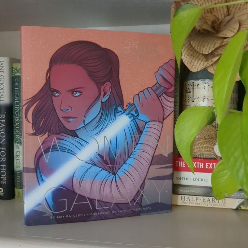 Star Wars: Women of the Galaxy (Star Wars Character Encyclopedia, Art of Star Wars, SciFi Gifts for Women)