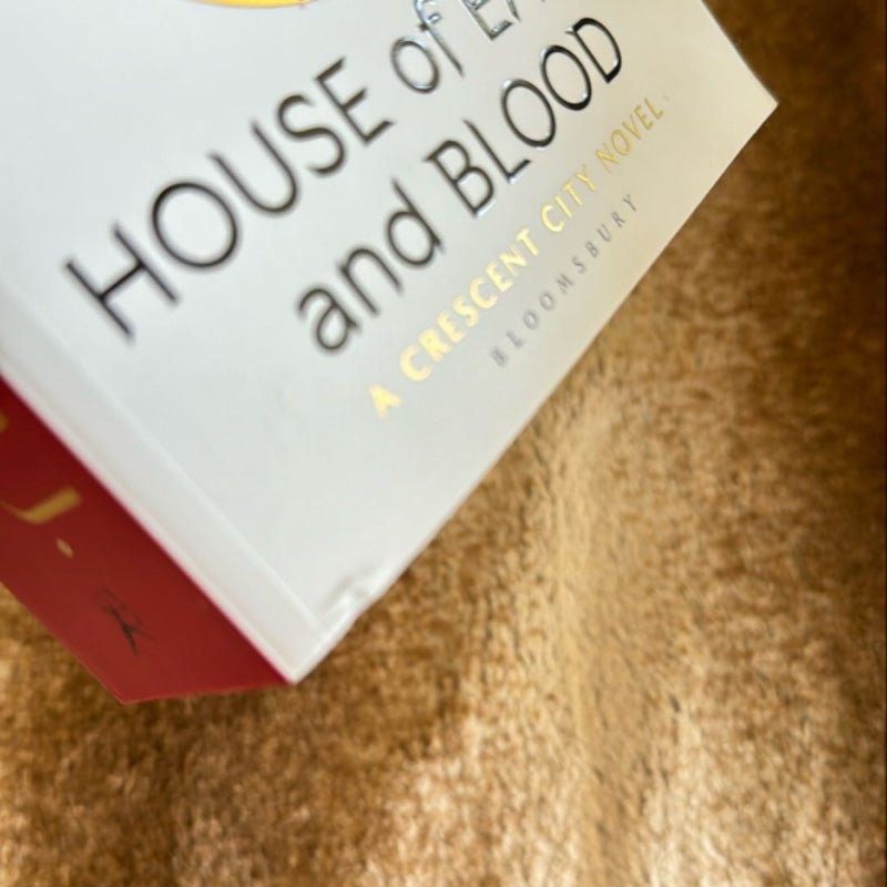 House of Earth and Blood *UK EDITION*