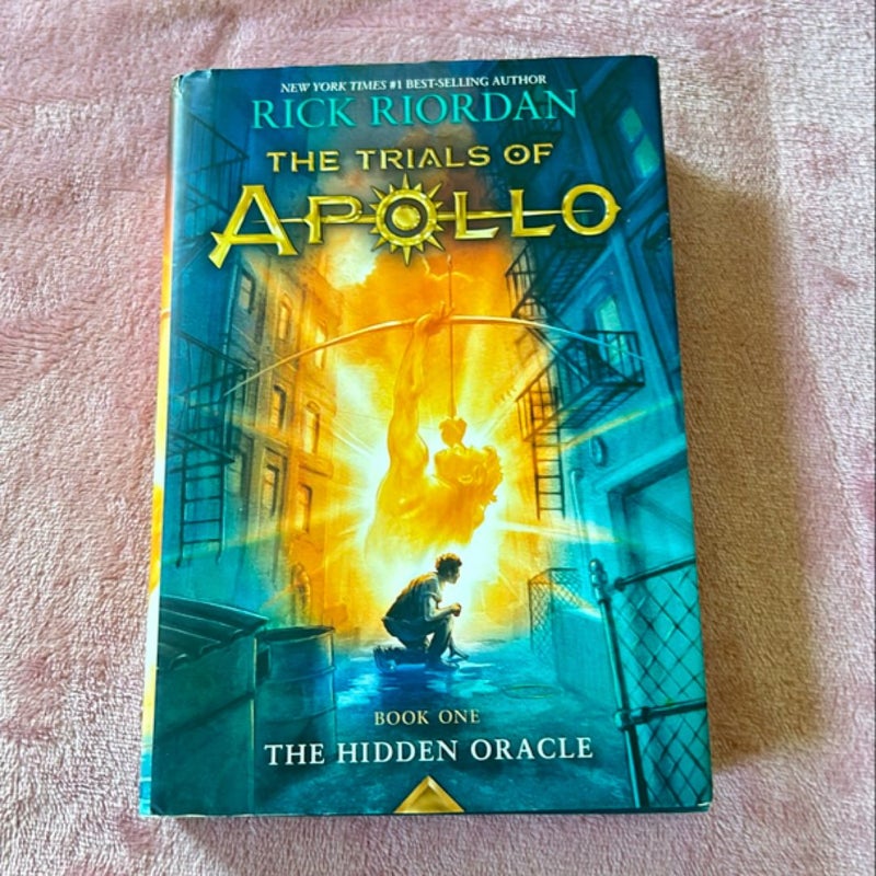 Trials of Apollo, the Book One the Hidden Oracle (Trials of Apollo, the Book One)