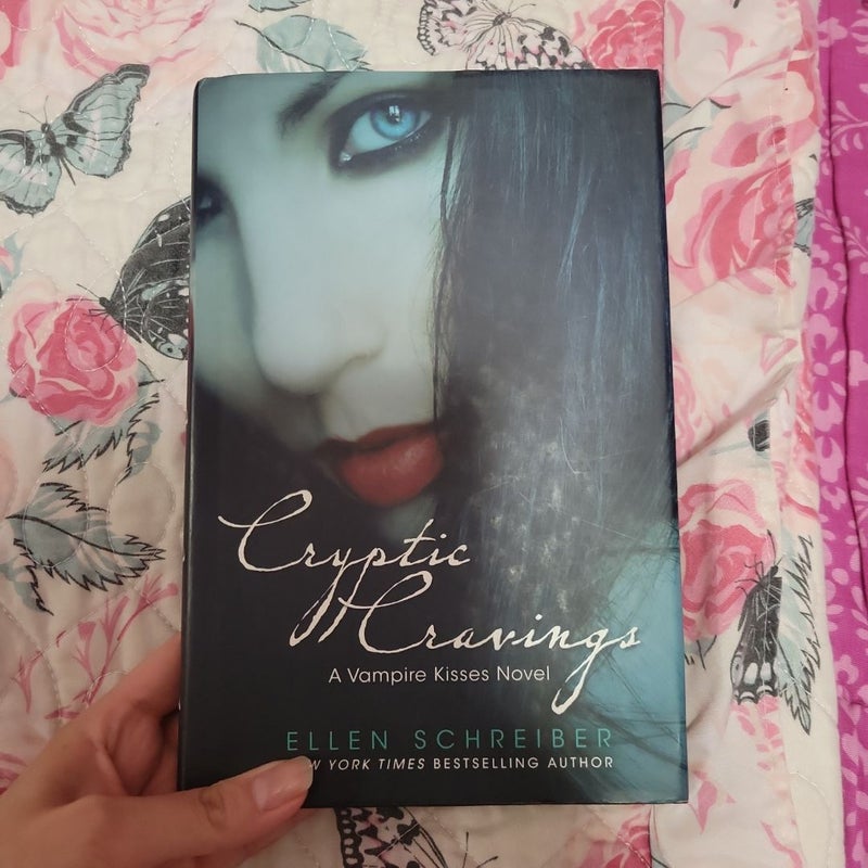 Vampire Kisses 8: Cryptic Cravings