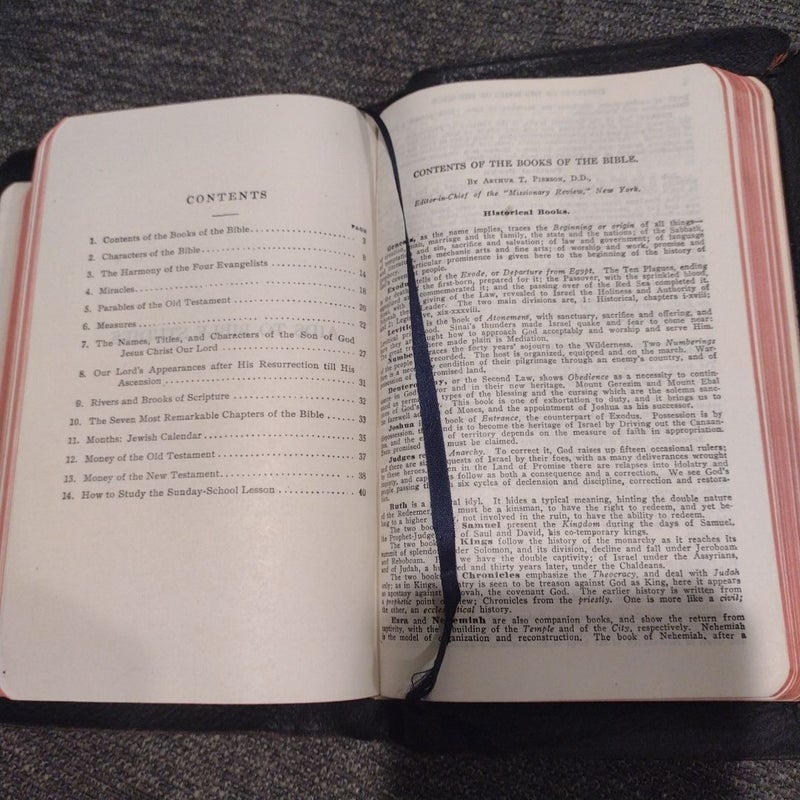 Holy Bible illustrated with helps KJV