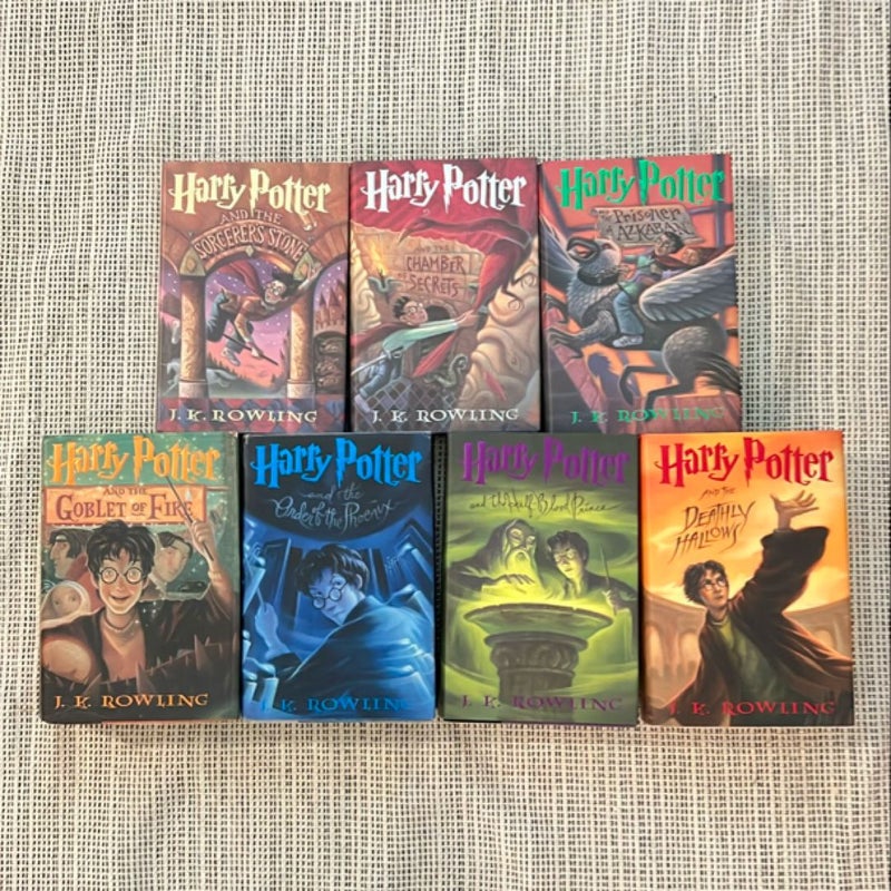 Harry Potter Hardcover Boxed Set: Books 1-7 