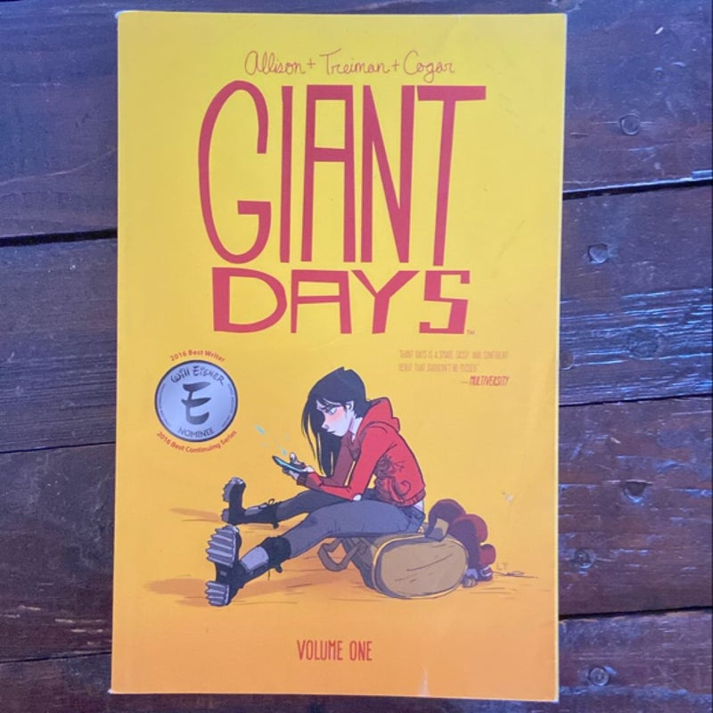 Giant Days Vol. 1