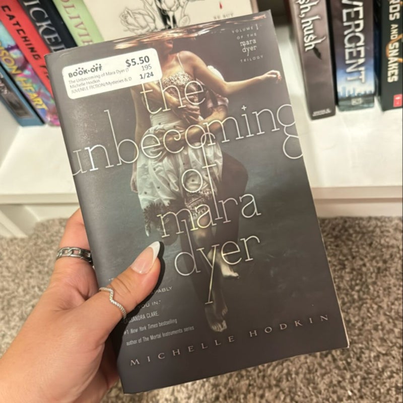 The Unbecoming of Mara Dyer