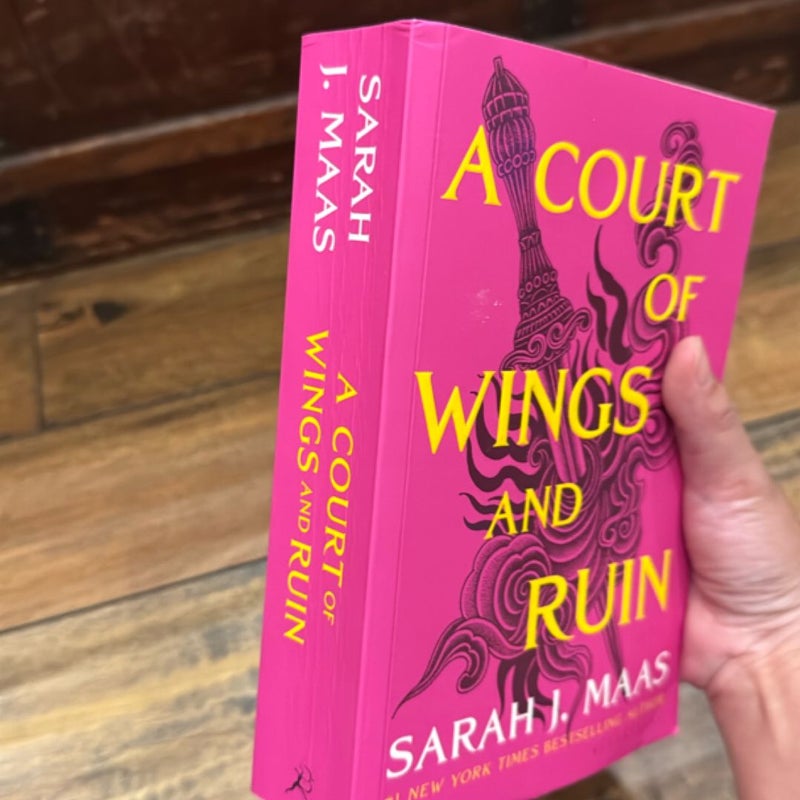 A Court of Wings and Ruin