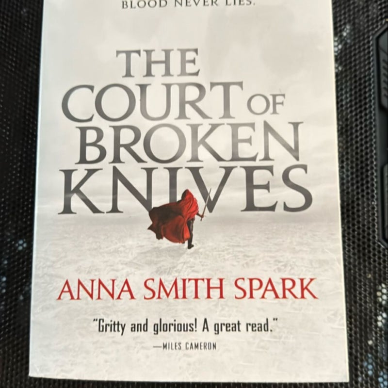 The Court of Broken Knives